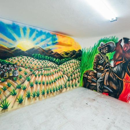 Fiesta Party Hostel - カンクン エクステリア 写真