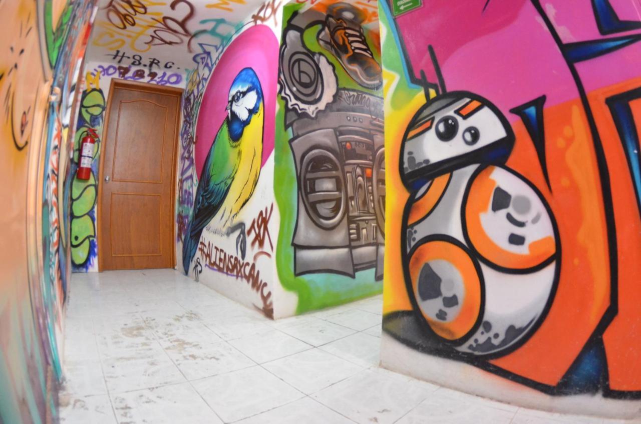 Fiesta Party Hostel - カンクン エクステリア 写真