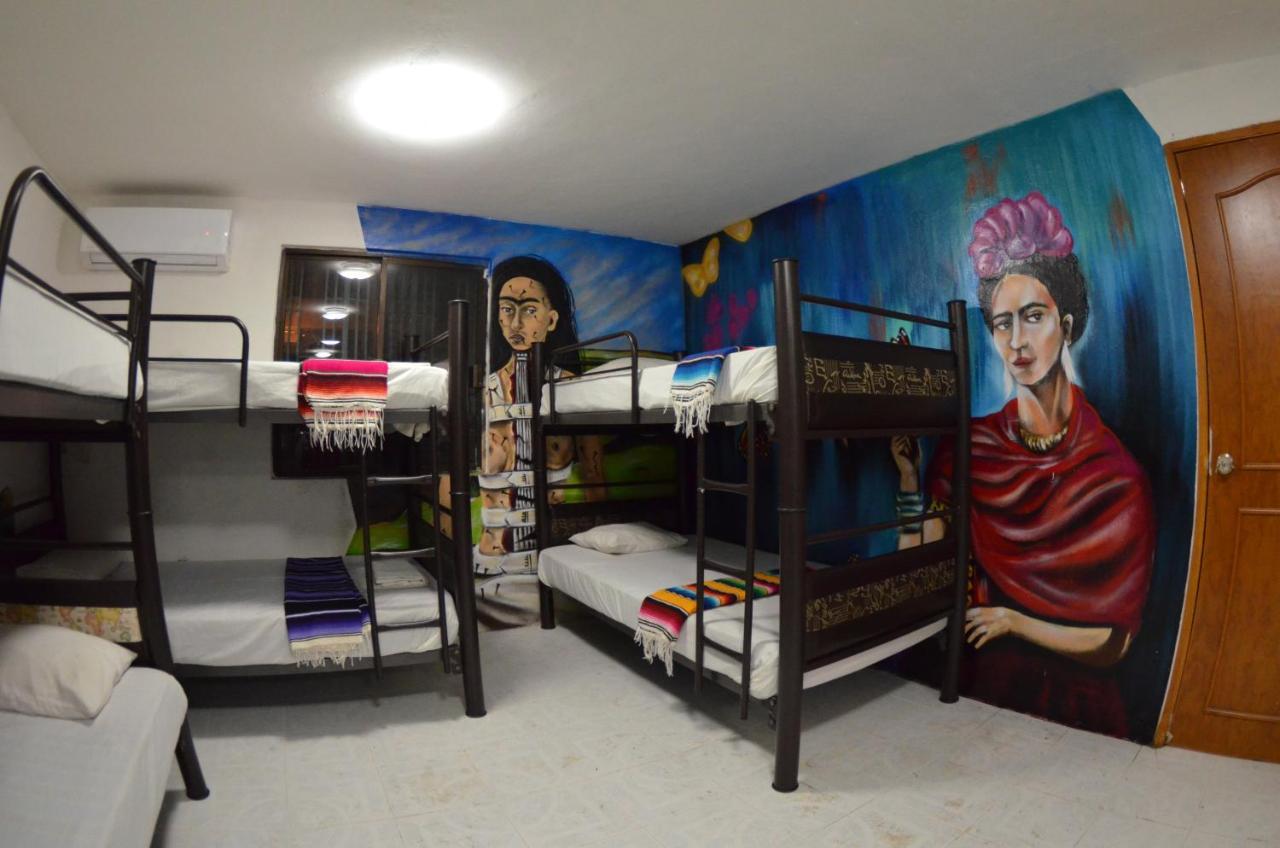 Fiesta Party Hostel - カンクン エクステリア 写真