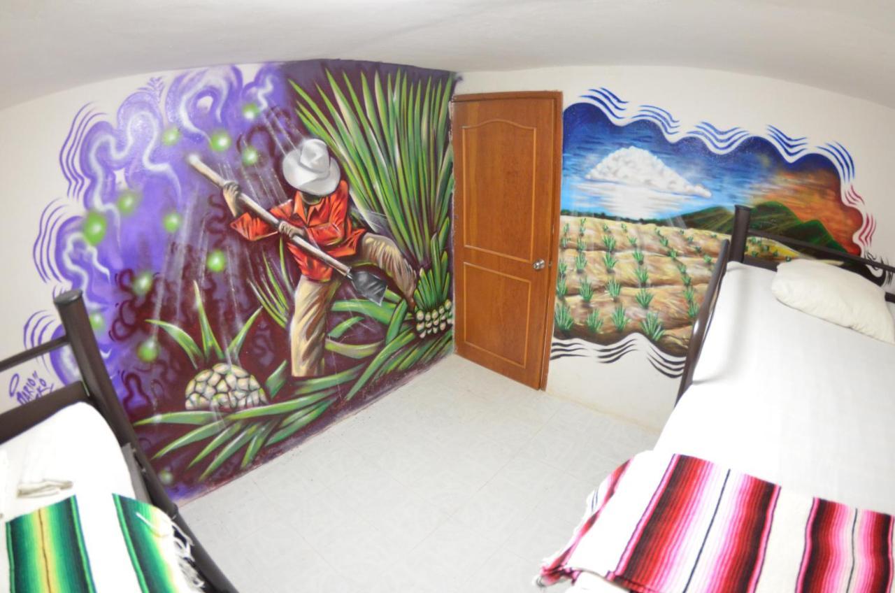 Fiesta Party Hostel - カンクン エクステリア 写真